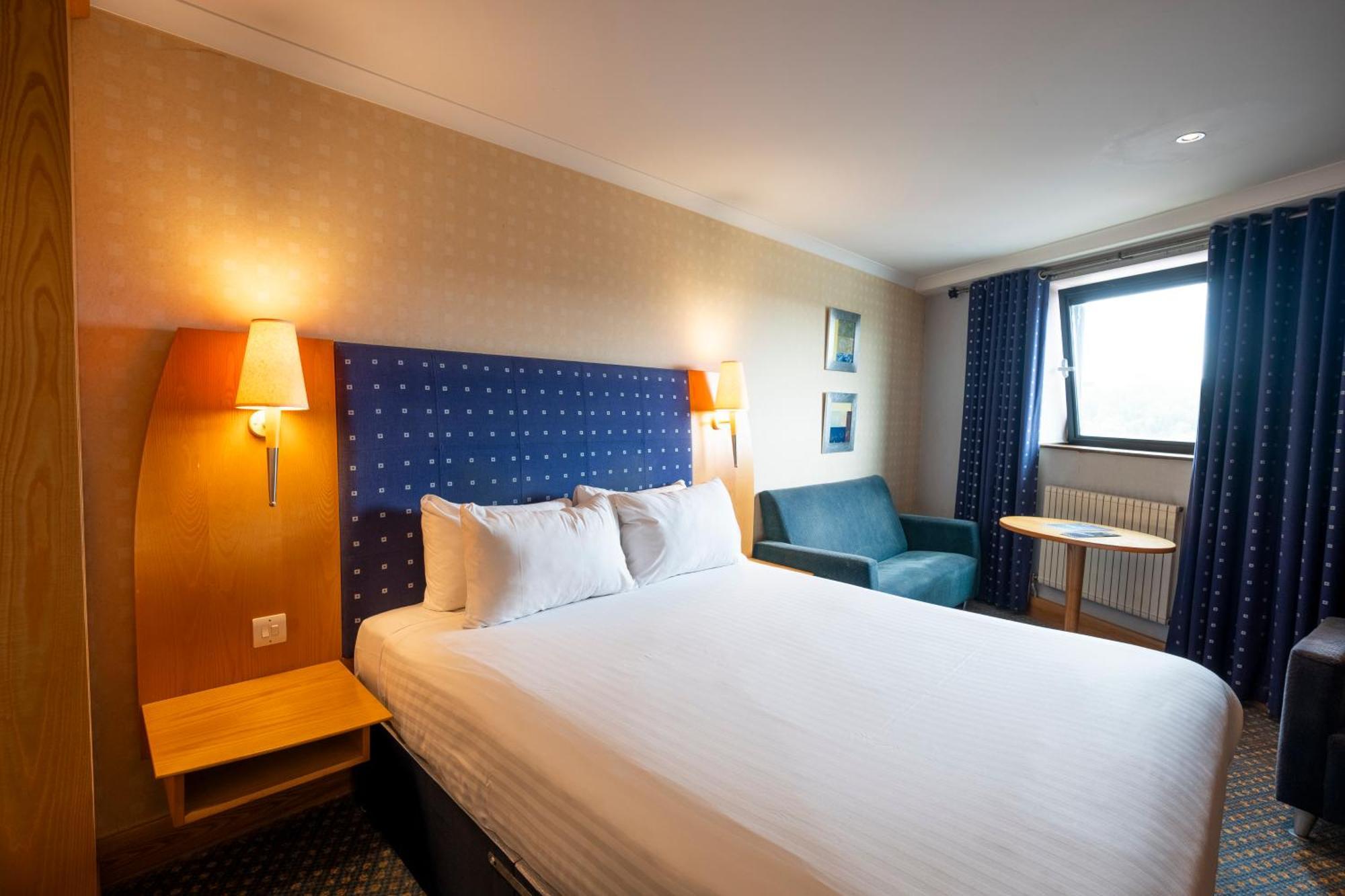 The Bolton Stadium Hotel, A Member Of Radisson Individuals Exterior foto