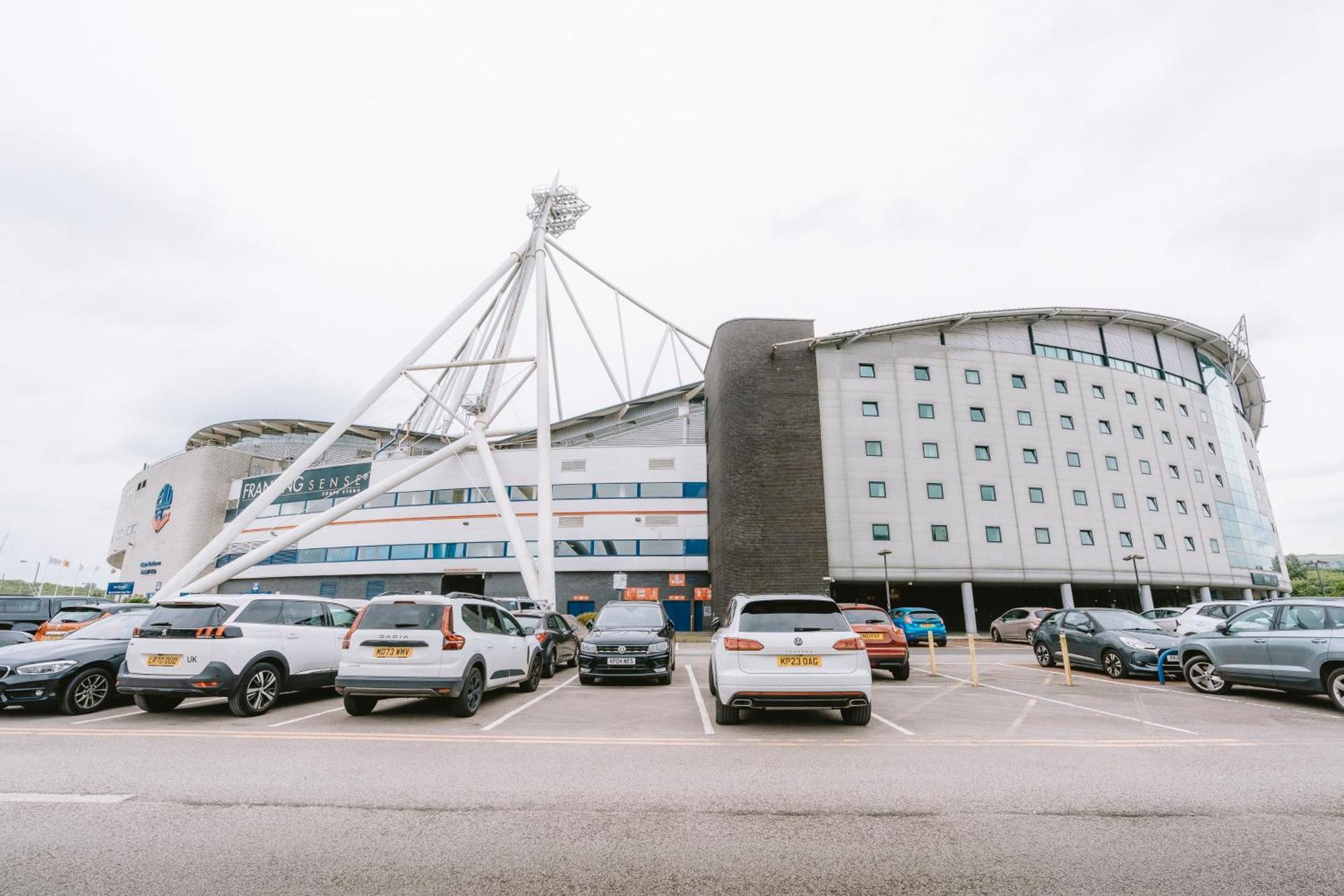 The Bolton Stadium Hotel, A Member Of Radisson Individuals Exterior foto