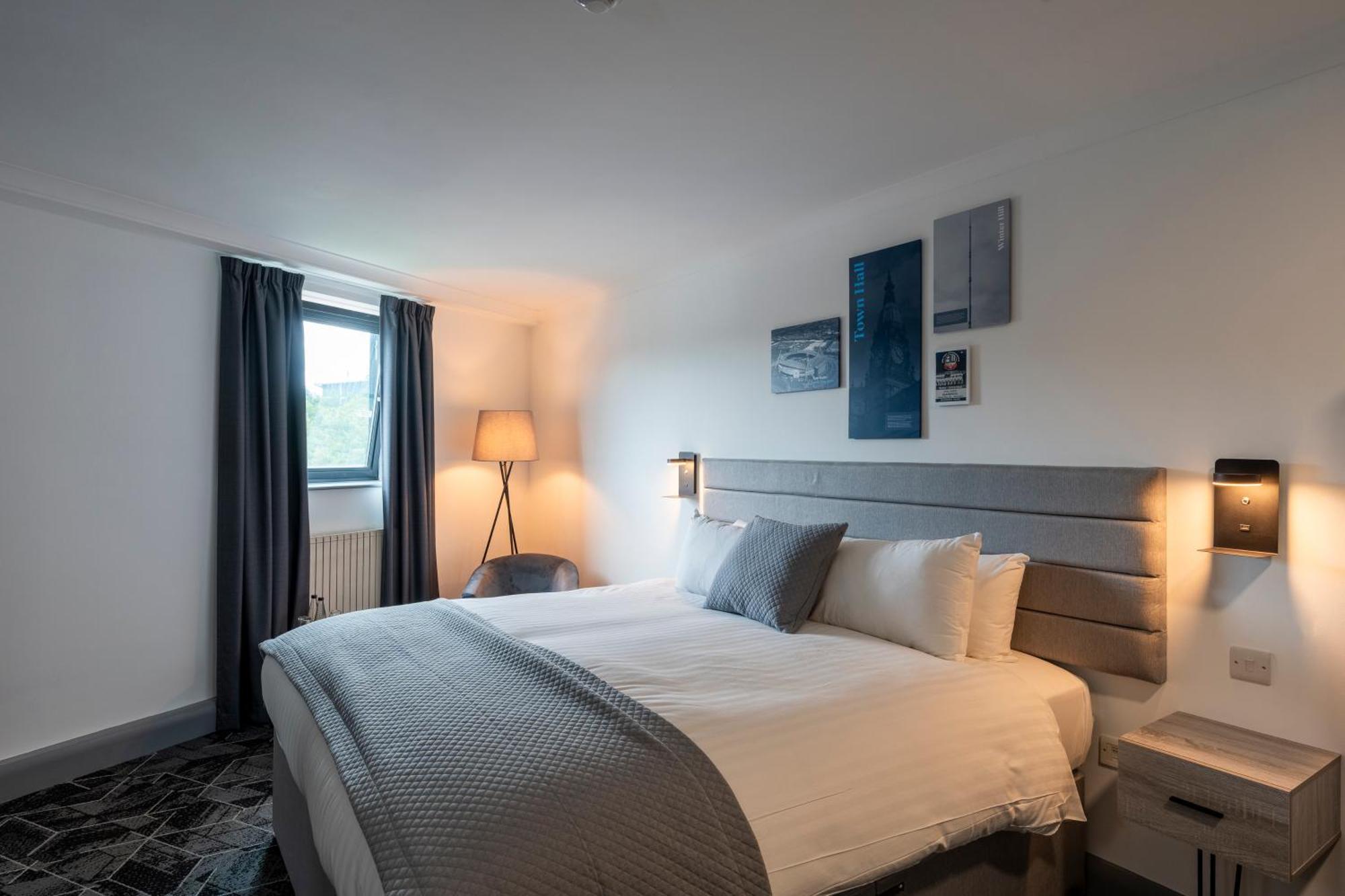 The Bolton Stadium Hotel, A Member Of Radisson Individuals Exterior foto