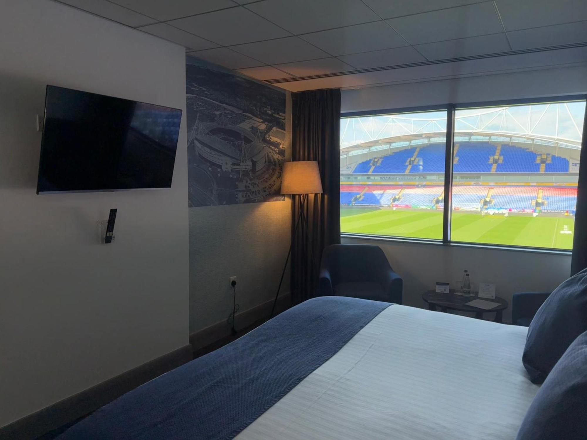 The Bolton Stadium Hotel, A Member Of Radisson Individuals Exterior foto